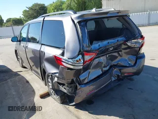2018 Toyota Sienna XLE Auto Access Seat with VIN 5TDYZ3DC9JS910954, listed as a IAAI auction lot 42508405 with 90,029 mi miles and . Bid and sale history available at DreamBid. Image 3.
