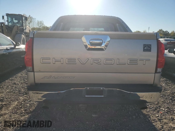2005 Chevrolet Avalanche LS with VIN 3GNEC12Z05G251304, listed as a Copart auction lot 76485594 with 180,951 mi miles and Clean Title. Bid and sale history available at carsss.com. Image 6.
