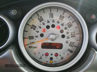 2005 MINI Hardtop S с VIN WMWRE33485TD91770, выставлен на аукционе Copart как лот 53641335 с пробегом 130 450 миль миль и Чистый • Clean title. История ставок и продаж доступна на DreamBid. Изображение 9.
