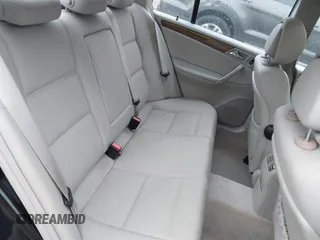 2007 Mercedes-Benz C 230 Sport z VIN WDBRF52H07A921305, wystawiony jako IAAI lot #41957653 z przebiegiem 114 523 mil mil oraz . Historia ofert i sprzedaży dostępna na DreamBid. Obrazek 8.
