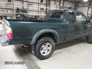 2003 Toyota Tacoma with VIN 5TEWN72N03Z166634, listed as a IAAI auction lot 41987641 with Not Provided miles. Bid and sale history available at carsss.com. Image 4.