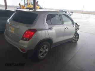 2022 Chevrolet Trax LS with VIN KL7CJKSM9NB543040, listed as a IAAI auction lot 41461219 with 38,157 mi miles and . Bid and sale history available at DreamBid. Image 4.