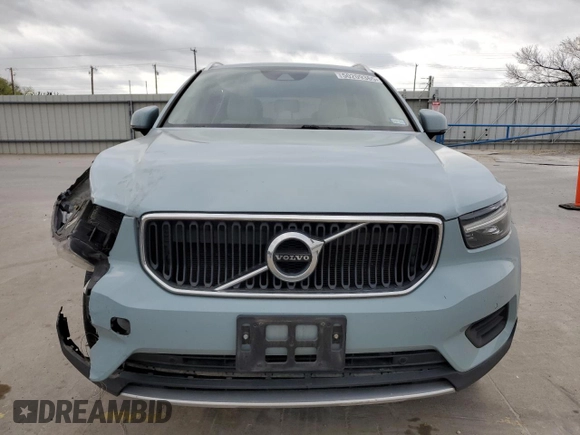 2019 Volvo XC40 Momentum z VIN YV4162XZ4K2009954, wystawiony jako Copart lot #50209365 z przebiegiem 60 140 mil mil oraz Szkoda całkowita • Salvage title. Historia ofert i sprzedaży dostępna na DreamBid. Obrazek 5.