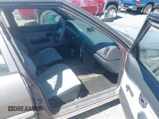 1991 Geo Prizm z VIN 1Y1SK546XMZ019764, wystawiony jako IAAI lot #42374025 z przebiegiem 171 122 mil mil oraz . Historia ofert i sprzedaży dostępna na DreamBid. Obrazek 5.