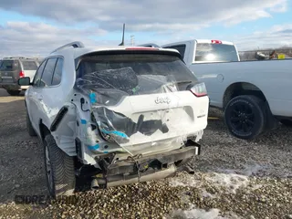 2019 Jeep Cherokee Altitude with VIN 1C4PJLLX0KD383858, listed as a IAAI auction lot 41414144 with 78,013 mi miles. Bid and sale history available at carsss.com. Image 6.