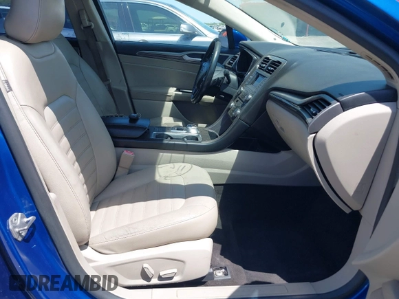 2018 Ford Fusion SE with VIN 3FA6P0HD4JR104172, listed as a IAAI auction lot 41997155 with 154,557 mi miles. Bid and sale history available at carsss.com. Image 5.