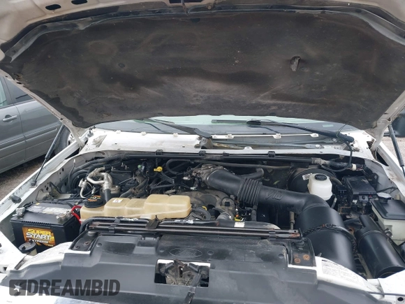 2000 Ford Excursion Limited с VIN 1FMNU42S6YEC01279, выставлен на аукционе IAAI как лот 42320864 с пробегом 118 764 миль миль и . История ставок и продаж доступна на DreamBid. Изображение 10.