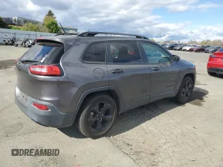 2017 Jeep Cherokee Altitude z VIN 1C4PJLAB1HW667620, wystawiony jako Copart lot #48172765 z przebiegiem 151 970 mil mil oraz Szkoda całkowita • Salvage title. Historia ofert i sprzedaży dostępna na DreamBid. Obrazek 3.
