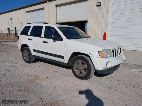 2006 Jeep Grand Cherokee Laredo with VIN 1J4GS48K36C279970, listed as a IAAI auction lot 41655785 with 180,348 mi miles. Bid and sale history available at carsss.com. Image 1.
