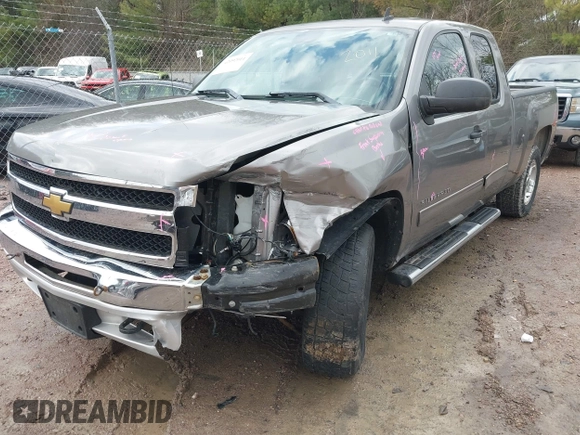 2012 Chevrolet Silverado 1500 LT with VIN 1GCRKSE76CZ228698, listed as a IAAI auction lot 42092011 with 184,322 mi miles. Bid and sale history available at carsss.com. Image 2.