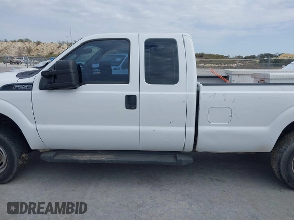 2014 Ford F-250 XL z VIN 1FT7X2B66EEB68940, wystawiony jako IAAI lot #41540708 z przebiegiem 145 114 mil mil oraz . Historia ofert i sprzedaży dostępna na DreamBid. Obrazek 14.
