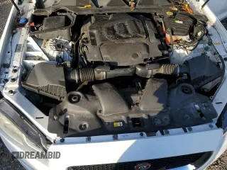 2016 Jaguar XJ with VIN SAJWA1CE4GMV91734, listed as a Copart auction lot 81005144 with 31,924 mi miles and Salvage Title. Bid and sale history available at DreamBid. Image 11.
