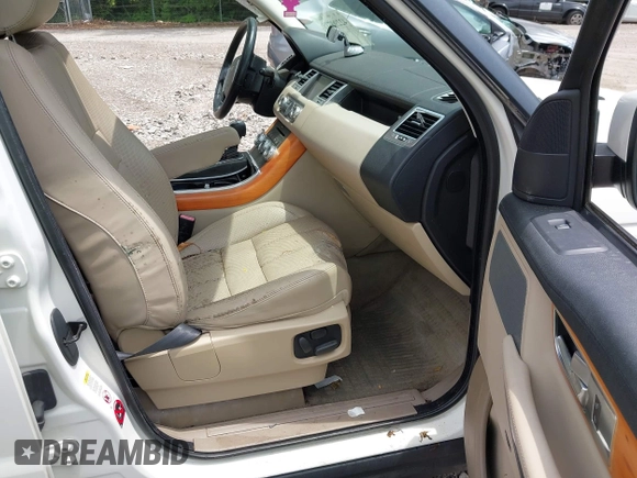 2010 Land Rover Range Rover Sport HSE Lux with VIN SALSK2D44AA235047, listed as a IAAI auction lot 42290778 with 119,379 mi miles and . Bid and sale history available at DreamBid. Image 5.