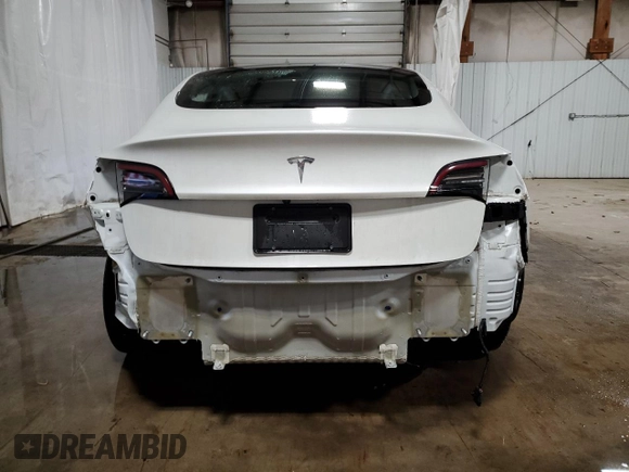 2023 Tesla Model 3 z VIN 5YJ3E1EA4PF475734, wystawiony jako Copart lot #46301445 z przebiegiem 20 643 mil mil oraz Szkoda całkowita • Salvage title. Historia ofert i sprzedaży dostępna na DreamBid. Obrazek 6.