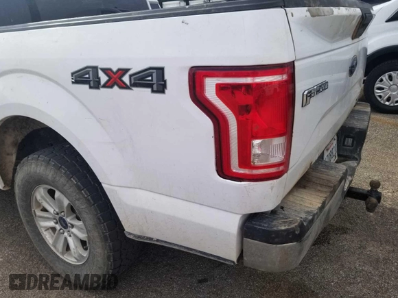 2016 Ford F-150 XLT z VIN 1FTEW1EF0GKD45471, wystawiony jako IAAI lot #42845144 z przebiegiem 281 660 mil mil oraz . Historia ofert i sprzedaży dostępna na DreamBid. Obrazek 27.