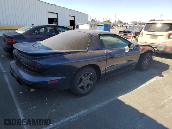 2000 Pontiac Firebird Firebird z VIN 2G2FS22K8Y2116172, wystawiony jako Copart lot #68748904 z przebiegiem Nie podano mil oraz Czysty tytuł • Clean title. Historia ofert i sprzedaży dostępna na DreamBid. Obrazek 3.