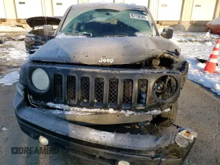 2014 Jeep Patriot Latitude with VIN 1C4NJPFB9ED531783, listed as a Copart auction lot 87758345 with 138,237 mi miles and Salvage Title. Bid and sale history available at carsss.com. Image 5.