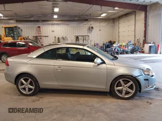 2007 Volkswagen Eos 2.0T with VIN WVWBA71F67V040775, listed as a IAAI auction lot 41913098 with 98,554 mi miles and . Bid and sale history available at DreamBid. Image 13.
