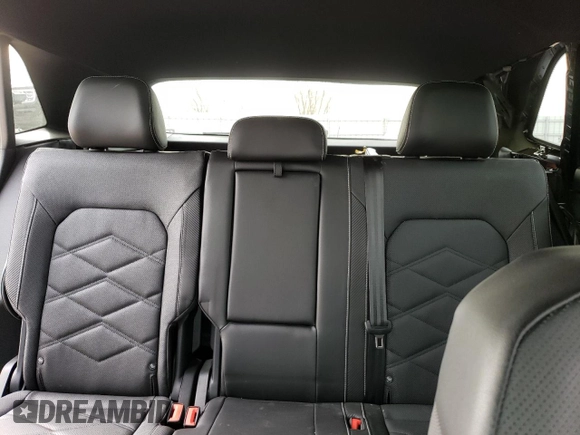 2024 Volkswagen Atlas SE with VIN 1V2LE2CA7RC210281, listed as a Copart auction lot 78423614 with 9,363 mi miles and Salvage title. Bid and sale history available at DreamBid. Image 10.