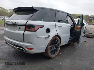 2022 Land Rover Range Rover Sport SVR z VIN SALWZ2RE8NA799627, wystawiony jako IAAI lot #41951653 z przebiegiem 29 265 mil mil oraz . Historia ofert i sprzedaży dostępna na DreamBid. Obrazek 4.