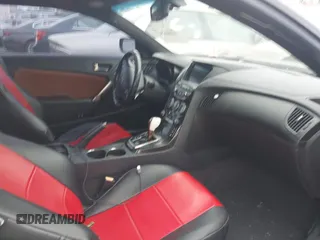 2013 Hyundai Genesis Coupe R-Spec with VIN KMHHU6KJ0DU105695, listed as a IAAI auction lot 42605527 with 115,875 mi miles and . Bid and sale history available at DreamBid. Image 5.