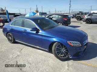 2020 Mercedes-Benz C 300 с VIN WDDWF8DB3LR561527, выставлен на аукционе Copart как лот 56766055 с пробегом 27 056 миль миль и Списание • Salvage title. История ставок и продаж доступна на DreamBid. Изображение 4.