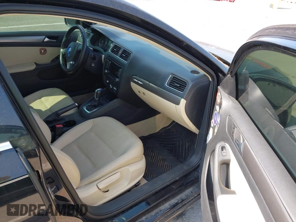 2013 Volkswagen Jetta TDI w/Premium с VIN 3VWLL7AJ9DM368679, выставлен на аукционе IAAI как лот 42092889 с пробегом 124 077 миль миль и . История ставок и продаж доступна на DreamBid. Изображение 5.