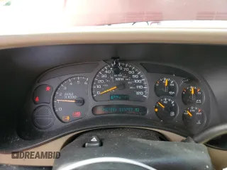 2003 GMC Yukon SLT with VIN 1GKEK13ZX3J302995, listed as a Copart auction lot 49966704 with 211,777 mi miles and Salvage Title. Bid and sale history available at carsss.com. Image 9.