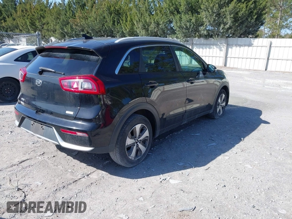 2017 Kia Niro Touring Launch Edition with VIN KNDCC3LC3H5034914, listed as a IAAI auction lot 41683906 with 1 mi miles. Bid and sale history available at carsss.com. Image 4.