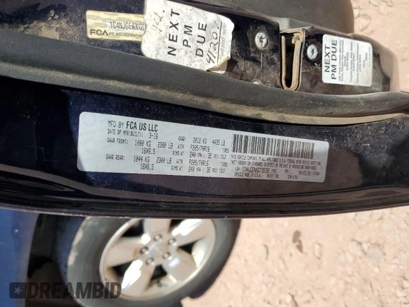 2016 Jeep Compass Latitude z VIN 1C4NJCEAXGD735156, wystawiony jako Copart lot #56607755 z przebiegiem 163 996 mil mil oraz Szkoda całkowita • Salvage title. Historia ofert i sprzedaży dostępna na DreamBid. Obrazek 13.