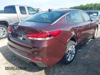 2018 Kia Optima LX z VIN 5XXGT4L39JG180260, wystawiony jako IAAI lot #42081495 z przebiegiem 173 200 mil mil oraz . Historia ofert i sprzedaży dostępna na DreamBid. Obrazek 4.