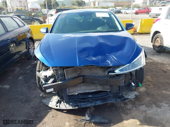 2019 Hyundai Elantra SEL with VIN 5NPD84LF3KH419838, listed as a IAAI auction lot 41915836 with 81,883 mi miles. Bid and sale history available at carsss.com. Image 6.