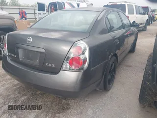2005 Nissan Altima 2.5 S with VIN 1N4AL11D45C236617, listed as a IAAI auction lot 41913464 with 177,676 mi miles. Bid and sale history available at carsss.com. Image 4.