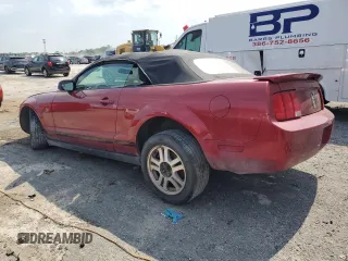 2007 Ford Mustang Deluxe with VIN 1ZVFT84N275255121, listed as a Copart auction lot 62544695 with 201,917 mi miles and Clean title. Bid and sale history available at DreamBid. Image 2.
