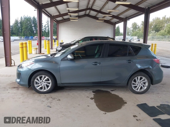 2012 Mazda 3 i Grand Touring с VIN JM1BL1M76C1592922, выставлен на аукционе IAAI как лот 42541229 с пробегом 66 455 миль миль и . История ставок и продаж доступна на DreamBid. Изображение 14.
