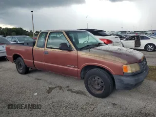 1998 Isuzu Hombre z VIN 1GGCS19X0W8650520, wystawiony jako Copart lot #73962444 z przebiegiem Nie podano mil oraz Szkody całkowita. Historia ofert i sprzedaży dostępna na DreamBid. Obrazek 4.