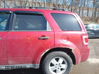 2008 Ford Escape XLT with VIN 1FMCU93108KC15674, listed as a IAAI auction lot 42049019 with 180,077 mi miles. Bid and sale history available at carsss.com. Image 16.