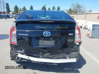 2014 Toyota Prius Four with VIN JTDKN3DU3E1811950, listed as a IAAI auction lot 41949136 with 179,714 mi miles. Bid and sale history available at carsss.com. Image 16.