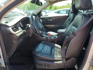 2018 GMC Acadia Denali z VIN 1GKKNXLS8JZ108156, wystawiony jako Copart lot #55960015 z przebiegiem 59 611 mil mil oraz Szkoda całkowita • Salvage title. Historia ofert i sprzedaży dostępna na DreamBid. Obrazek 7.