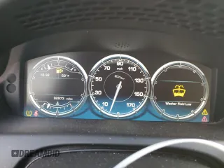 2015 Jaguar XJ with VIN SAJWA2GT2FMV90837, listed as a Copart auction lot 71126294 with 92,973 mi miles and Clean Title. Bid and sale history available at DreamBid. Image 9.