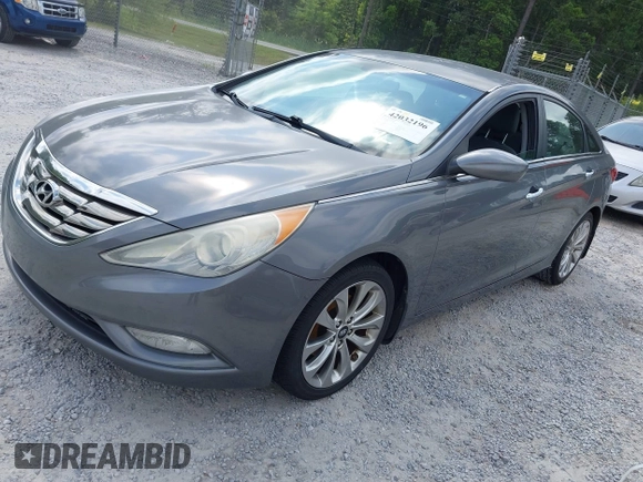 2013 Hyundai Sonata Limited with VIN 5NPEC4AC6DH741968, listed as a IAAI auction lot 42032196 with 160,911 mi miles and . Bid and sale history available at DreamBid. Image 2.