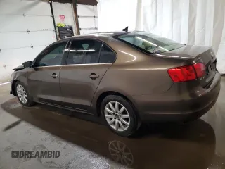2013 Volkswagen Jetta TDI w/Premium with VIN 3VW3L7AJ2DM374825, listed as a Copart auction lot 62754875 with 152,278 mi miles and Salvage title. Bid and sale history available at DreamBid. Image 2.