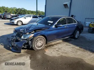 2017 Mercedes-Benz C 300 z VIN 55SWF4JB7HU188608, wystawiony jako Copart lot #57176555 z przebiegiem 58 856 mil mil oraz Szkoda całkowita • Salvage title. Historia ofert i sprzedaży dostępna na DreamBid. Obrazek 1.