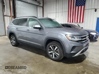 2021 Volkswagen Atlas SE z VIN 1V2LP2CAXMC610564, wystawiony jako Copart lot #56072395 z przebiegiem 64 140 mil mil oraz Tytuł czysty. Historia ofert i sprzedaży dostępna na DreamBid. Obrazek 4.
