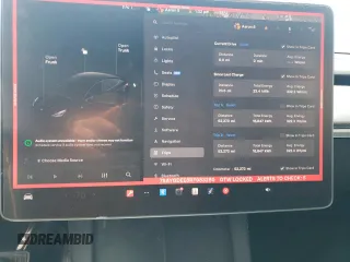 2024 Tesla Model Y Long Range с VIN 7SAYGDEE8RF983280, выставлен на аукционе Copart как лот 55417555 с пробегом 52 273 миль миль и Списание • Salvage title. История ставок и продаж доступна на DreamBid. Изображение 9.