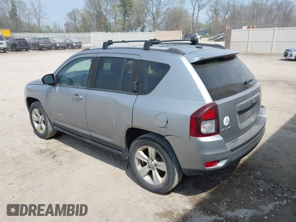 2016 Jeep Compass Sport with VIN 1C4NJDBB1GD566261, listed as a IAAI auction lot 42122853 with 212,060 mi miles. Bid and sale history available at carsss.com. Image 3.
