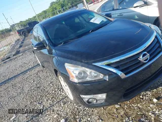 2013 Nissan Altima SV z VIN 1N4AL3AP6DC288741, wystawiony jako IAAI lot #42628162 z przebiegiem 198 077 mil mil oraz . Historia ofert i sprzedaży dostępna na DreamBid. Obrazek 1.