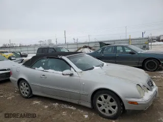2002 Mercedes-Benz CLK-Class with VIN WDBLK65G42T128662, listed as a Copart auction lot 42185155 with 93,905 mi miles and Salvage Title. Bid and sale history available at carsss.com. Image 4.