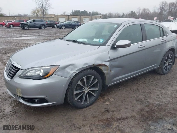 2014 Chrysler 200 Touring with VIN 1C3CCBBG8EN118242, listed as a IAAI auction lot 42007799 with 75,980 mi miles. Bid and sale history available at carsss.com. Image 2.