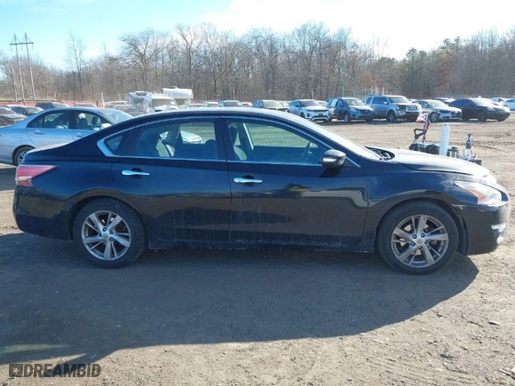 2014 Nissan Altima 2.5 S with VIN 1N4AL3AP7EC157688, listed as a IAAI auction lot 41443153 with NaN miles. Bid and sale history available at carsss.com. Image 13.